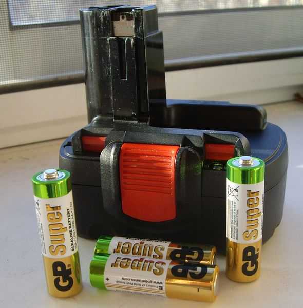 Как зарядить батарею шуруповерта без родной зарядки