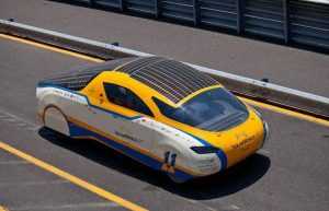 Автомобиль на солнечных батареях