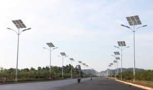 Уличный фонарь с солнечной батареей