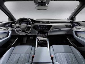 Audi E-Tron S и E-Tron S Sportback 2022 должны появиться в продаже уже осенью