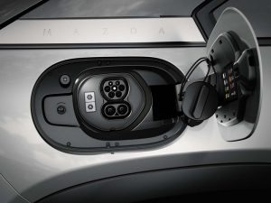 Порт для зарядки Mazda MX-30 EV 2022
