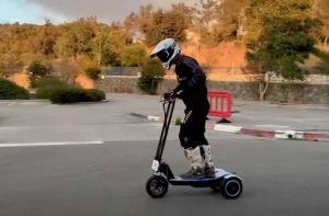 Израильский стартап Skyer Motors представил очень быстрый электрический скутер