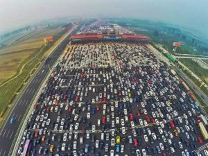 Город Пекин предлагает квоту в 100000 автомобильных номерных знаков в 2022 году