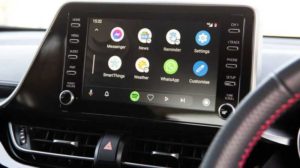 Дисплей информационно-развлекательной системы Toyota C-HR Hybrid