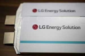 Компания LG Energy Solution получила заказ от Mercedes-Benz на поставку аккумуляторов