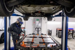 Снижение стоимости аккумуляторов будет происходить медленнее